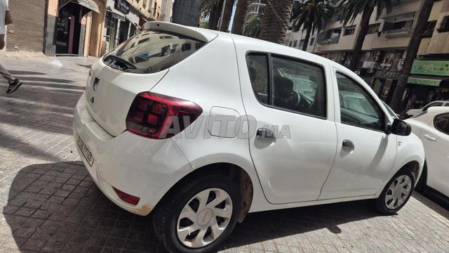Dacia Sandero Essence Manuelle 2018 à Marrakech
