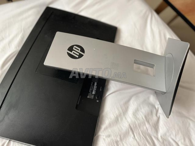 شاشة HP بحالة جيدة، أول مالك، عرض جاد