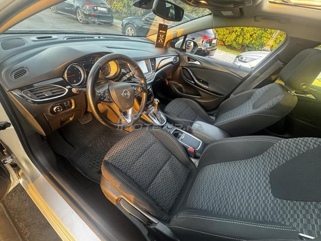 Opel Astra Diesel Automatique 2019 à Rabat