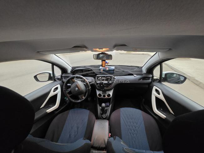 Peugeot 208 Essence – 2017