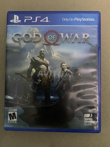 God of War و GTA V بدون علبة، الاثنان معاً