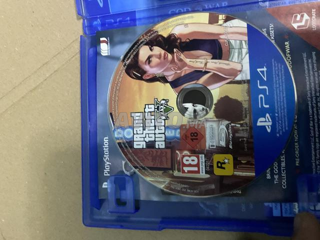 God of War et GTA V sans boîte, les deux ensemble - 2