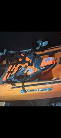 Kayak avec moteur 4 temps - 2
