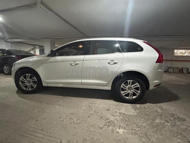 Volvo XC60 Diesel Automatique avec mode sport. - 2