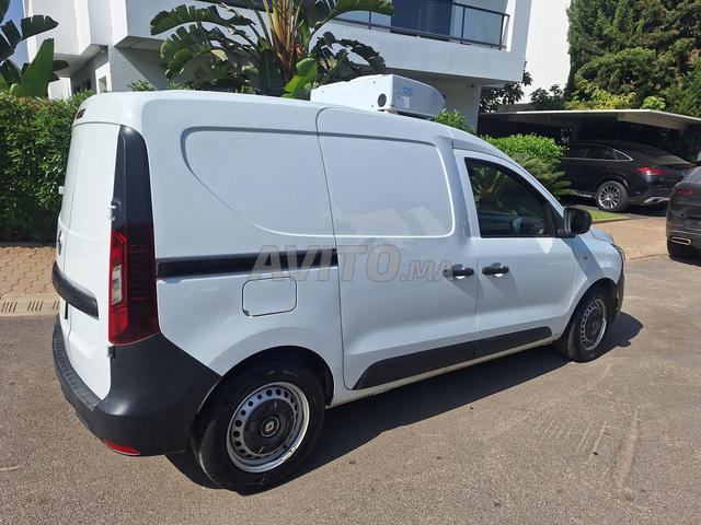 Vends Renault Express frigorifique état neuf - 2