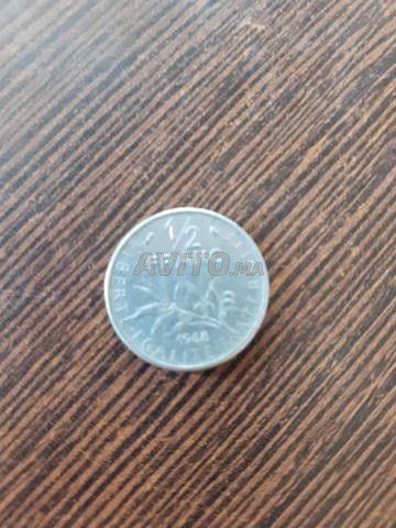 Un demi-franc français de 1968 - 2