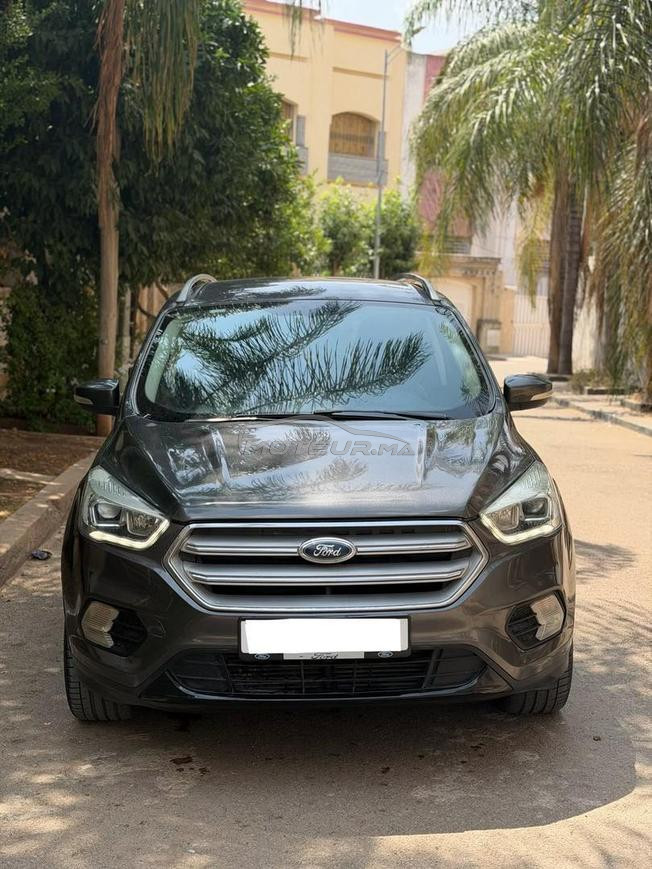 ford kuga titaniume 