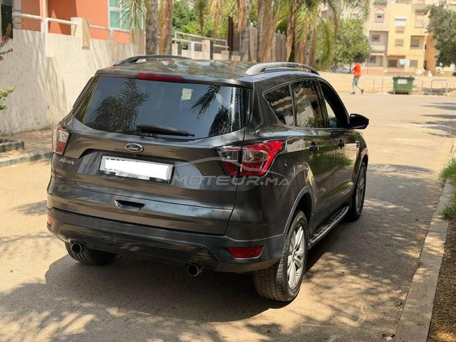 ford kuga titaniume 