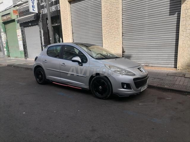 Peugeot 207 Diesel Manuelle 2012 à Casablanca - 2