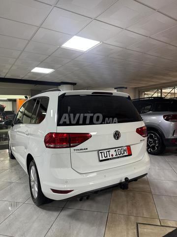 Volkswagen Touran Diesel Automatique 2017 à Tanger - 2