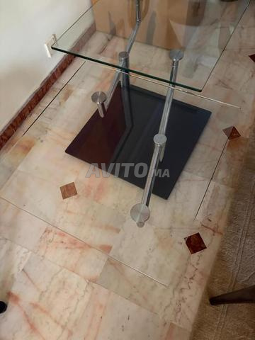 Table à vendre en verre - 2