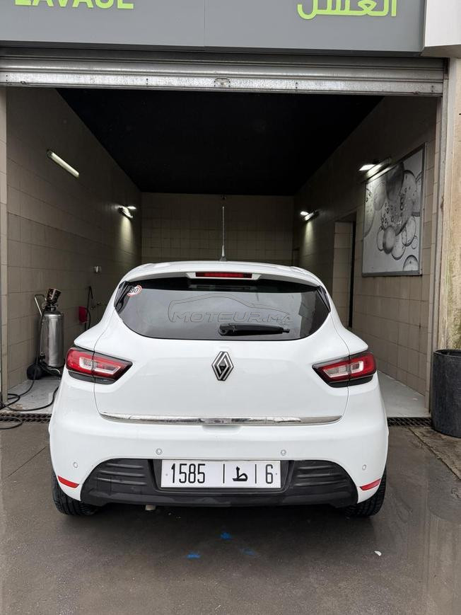 Clio 4 FULL OPTION (PRIX NON NEGOCIABLE)