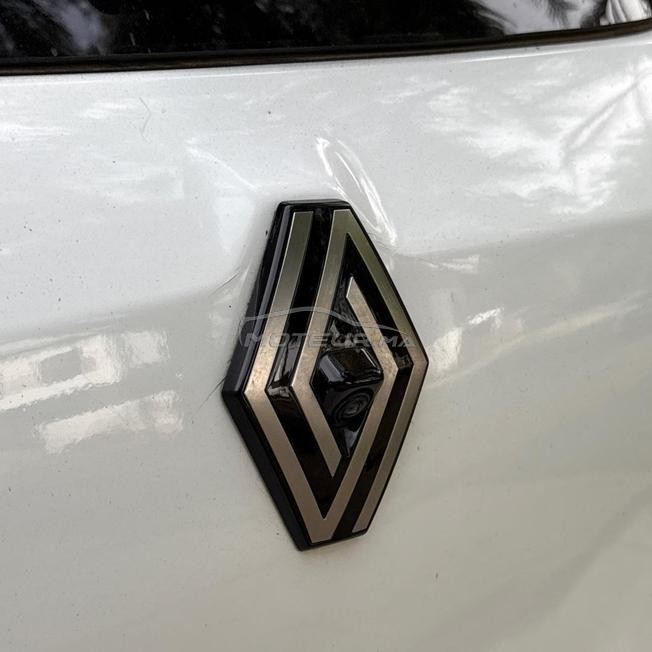 Clio 4 FULL OPTION (PRIX NON NEGOCIABLE)