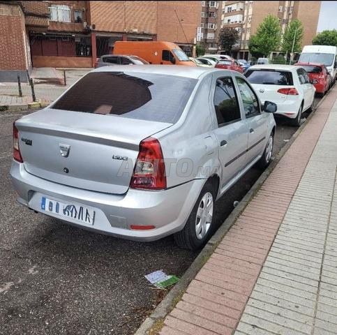 Bonjour, Dacia Logan en parfait état - 2