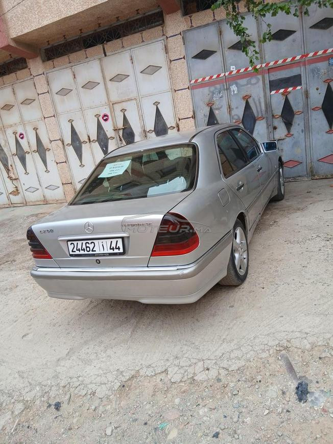 مرسيدس بنز 250