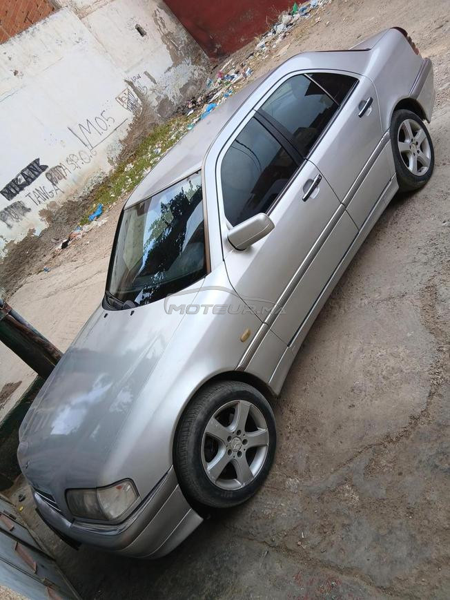مرسيدس بنز 250
