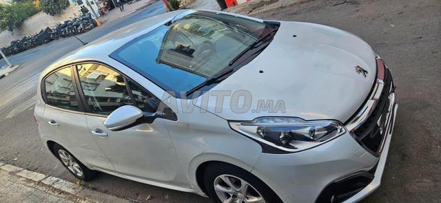 Peugeot 208 Diesel - 2