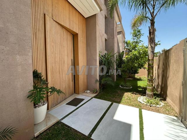 Belle Villa Contemporaine dans une Résidence Privée - 2
