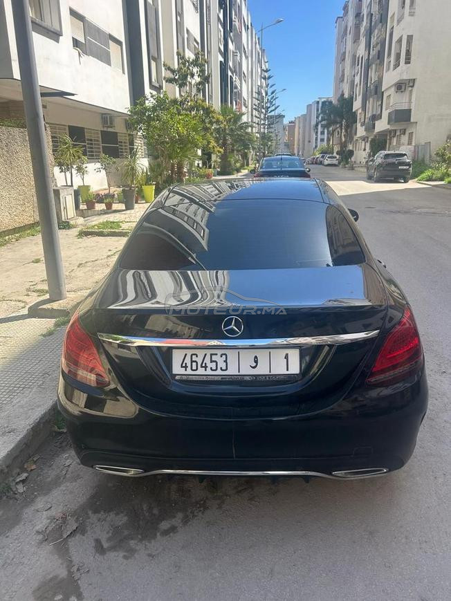 Mercedes-Benz 220 Diesel Automatique 2018 à Salé