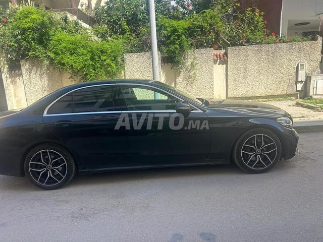 Mercedes-Benz 220 Diesel Automatique 2018 à Salé - 2