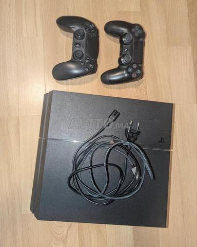 PlayStation 4 Slim avec 2 Manettes Très bon état - 2