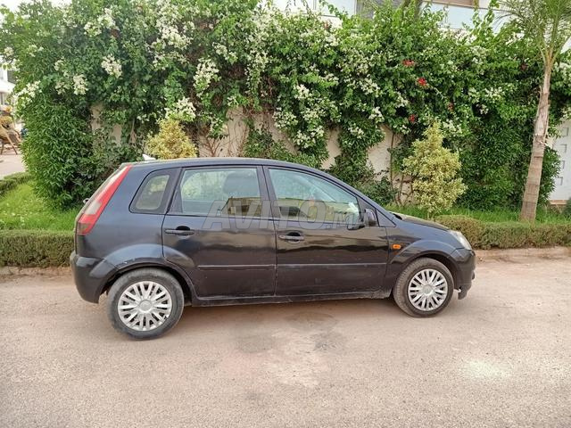Ford Fiesta jamais allumée - 2