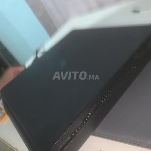 PS4 avec manette et câble - 2