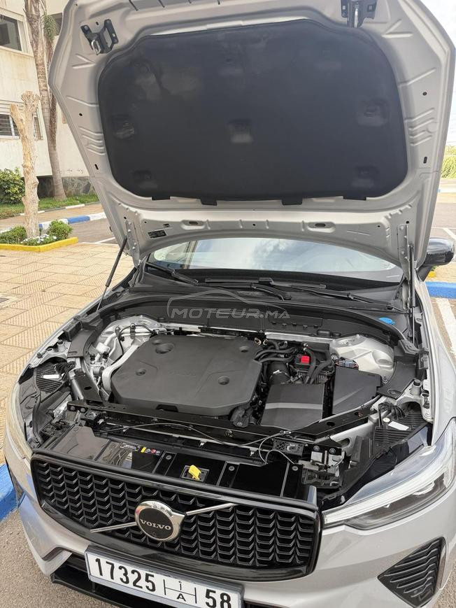 Volvo XC60 B4 Diesel Plus Dark 1ère main