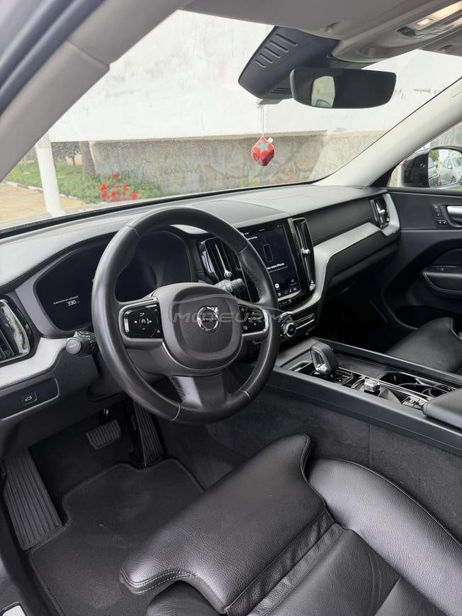 Volvo XC60 B4 Diesel Plus Dark 1ère main