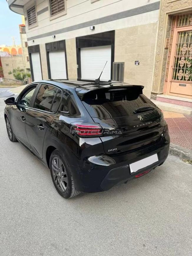 peugeot 208 automatique 2023/ 1er main