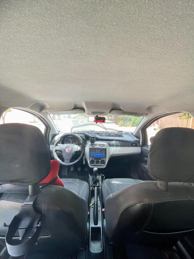 FIAT GRANDE PUNTO (2015)