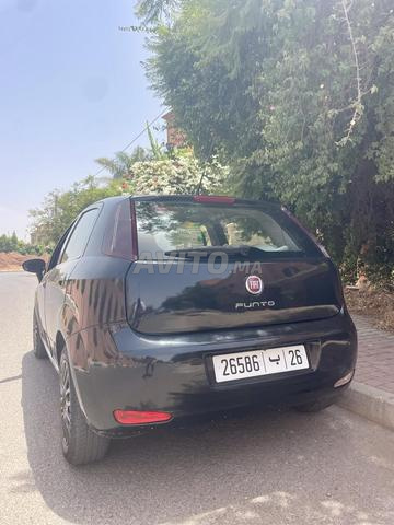 FIAT GRANDE PUNTO (2015) - 2