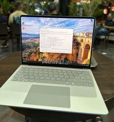 Surface Laptop for Business الإصدار السابع