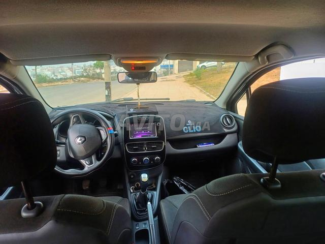 Renault Clio Diesel Manuelle 2019 à Al Hoceima - 2