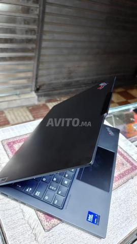 Lenovo ThinkPad X1 Carbon Gen 13 Ultra 7 258V - 2