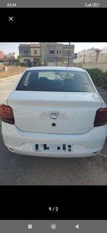 Voiture en excellent état, que les personnes intéressées me contactent - 2