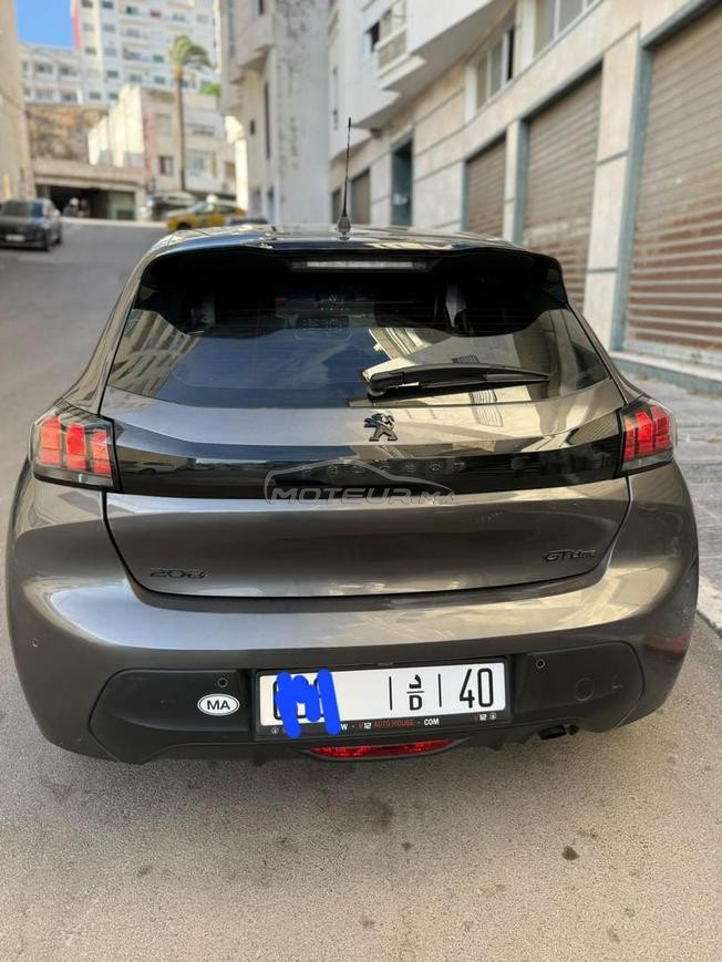 Peugeot 208 Diesel Automatique 2022 à Tanger