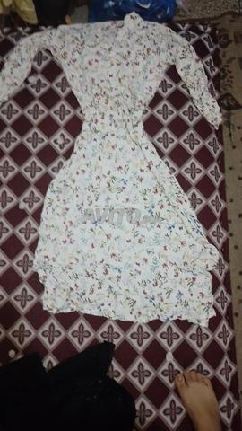 Robes neuves et élégantes pour filles - 2