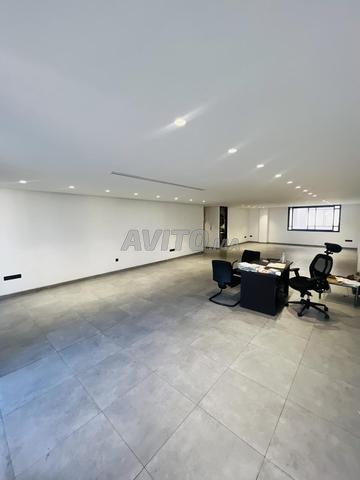 Bureau à Bourgogne de 100 m² à louer - 2