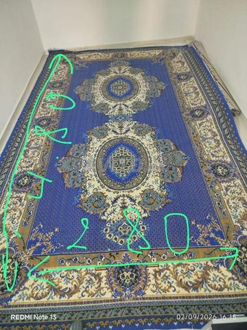 Le tapis est encore propre et neuf - 2