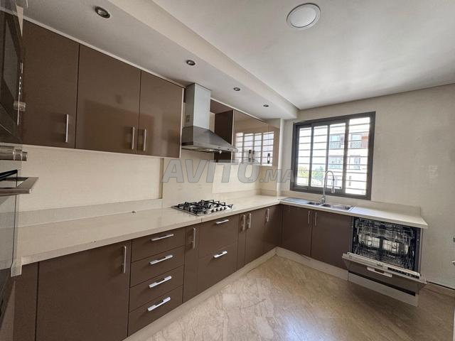 Appartement à louer 130 m² à Casablanca - 2