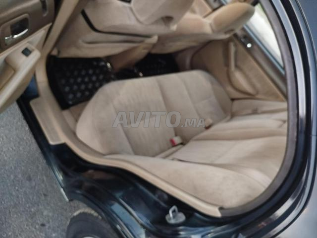 Honda Civic modèle 2004 - 2