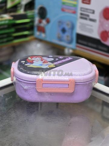 Boîtes alimentaires aux designs cartoon attrayants pour enfants. - 2