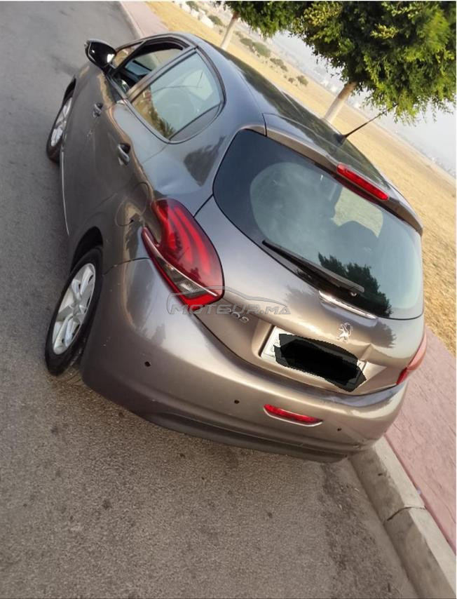 Peugeot 208 Diesel Manuelle 2018 à Sidi Kacem