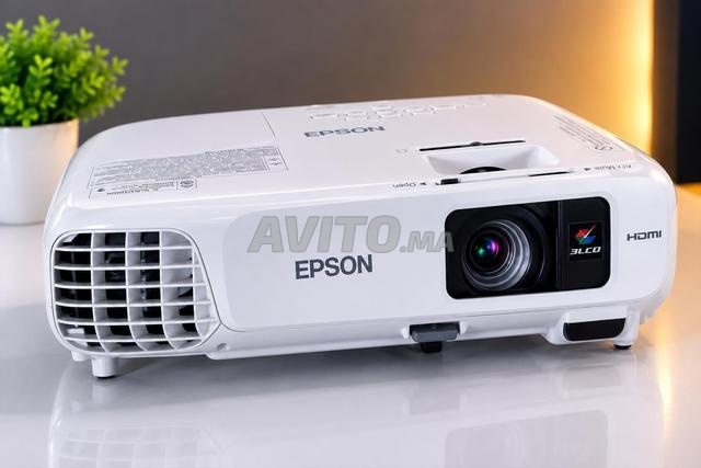 بروجكتور إبسون EB-S18 للبيع بسرعة