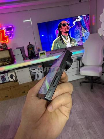 هاتف iKKO MindOne Pro بشاشة OLED وسعة تخزين 256 جيجابايت وذاكرة وصول عشوائي 8 جيجابايت