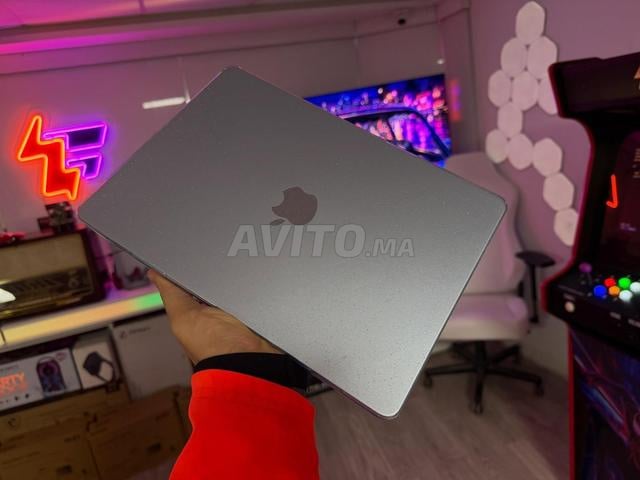 ماك بوك اير 13 2026 M5 رام 16 جيجابايت 512 جيجابايت SSD فضي