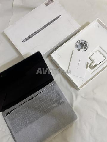 MacBook Air 2020 Intel i5 - 2
