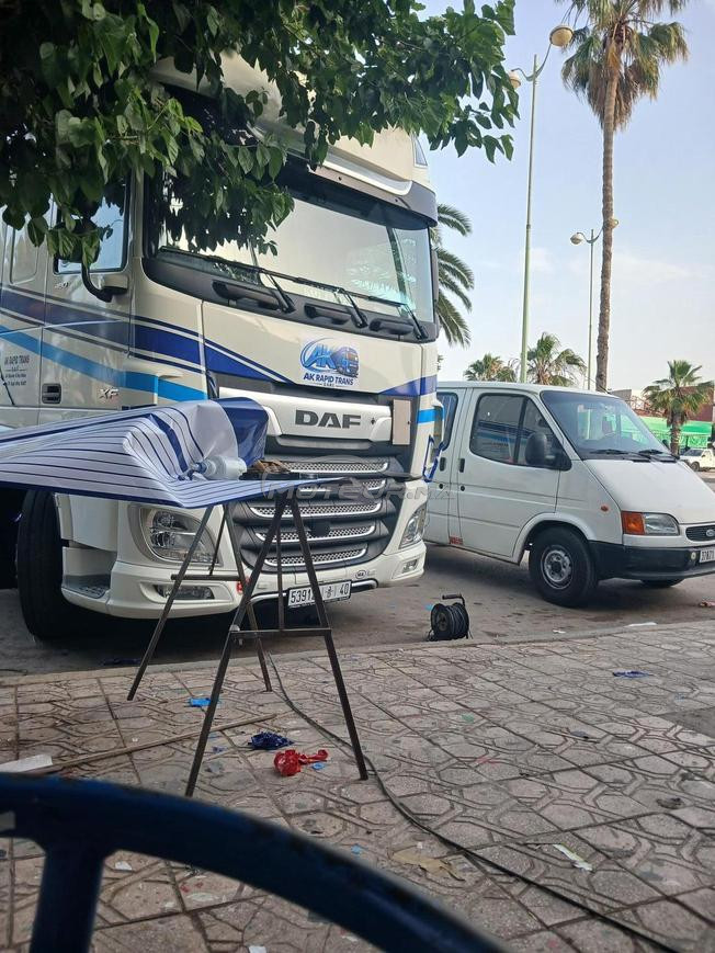 سيارة في حالة جيدة 