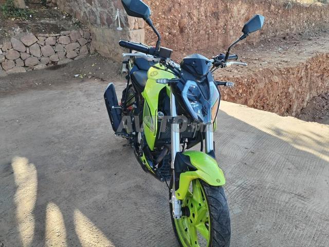 FRANÇAIS VEND BENELLI 180S – CAUSE DÉPART